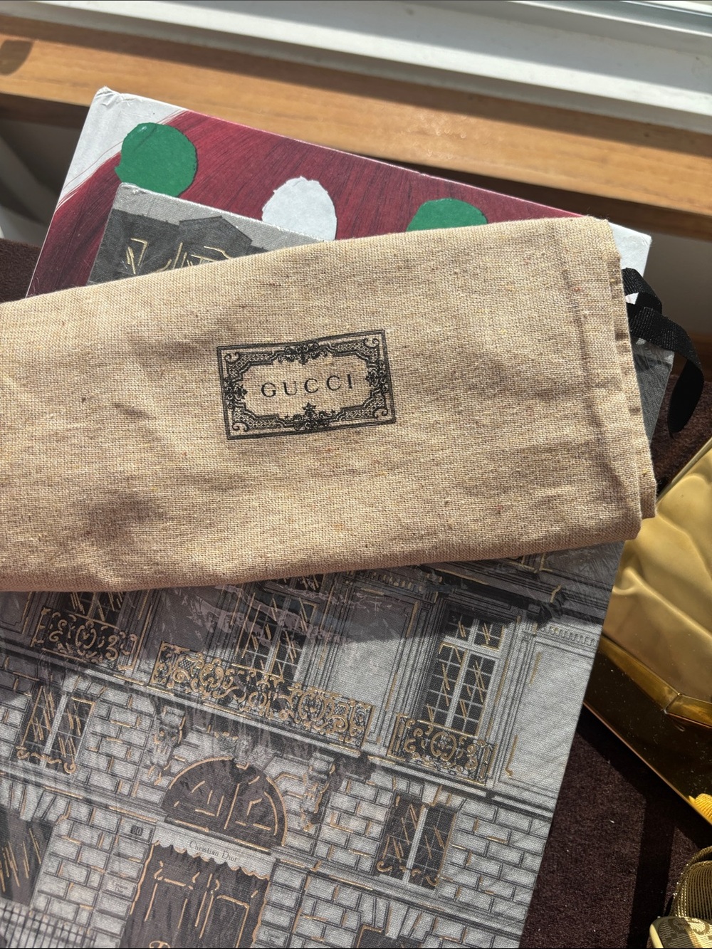Like New GUCCI canvas Pouch w/Bag - Picture 6 of 9